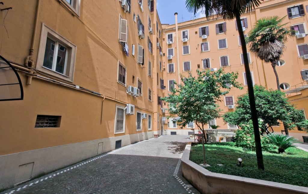 San Pietro'S Home - Guesthouse Рим Екстериор снимка